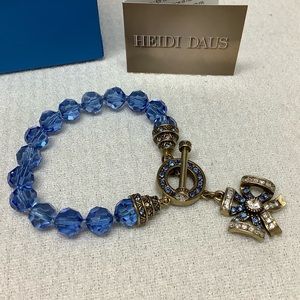 🌸Designer Blue Crystal Bow Bracelet